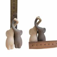 Coppia elefantini intrecciati mignon in ceramica - h.7,5 cm - immagine 2